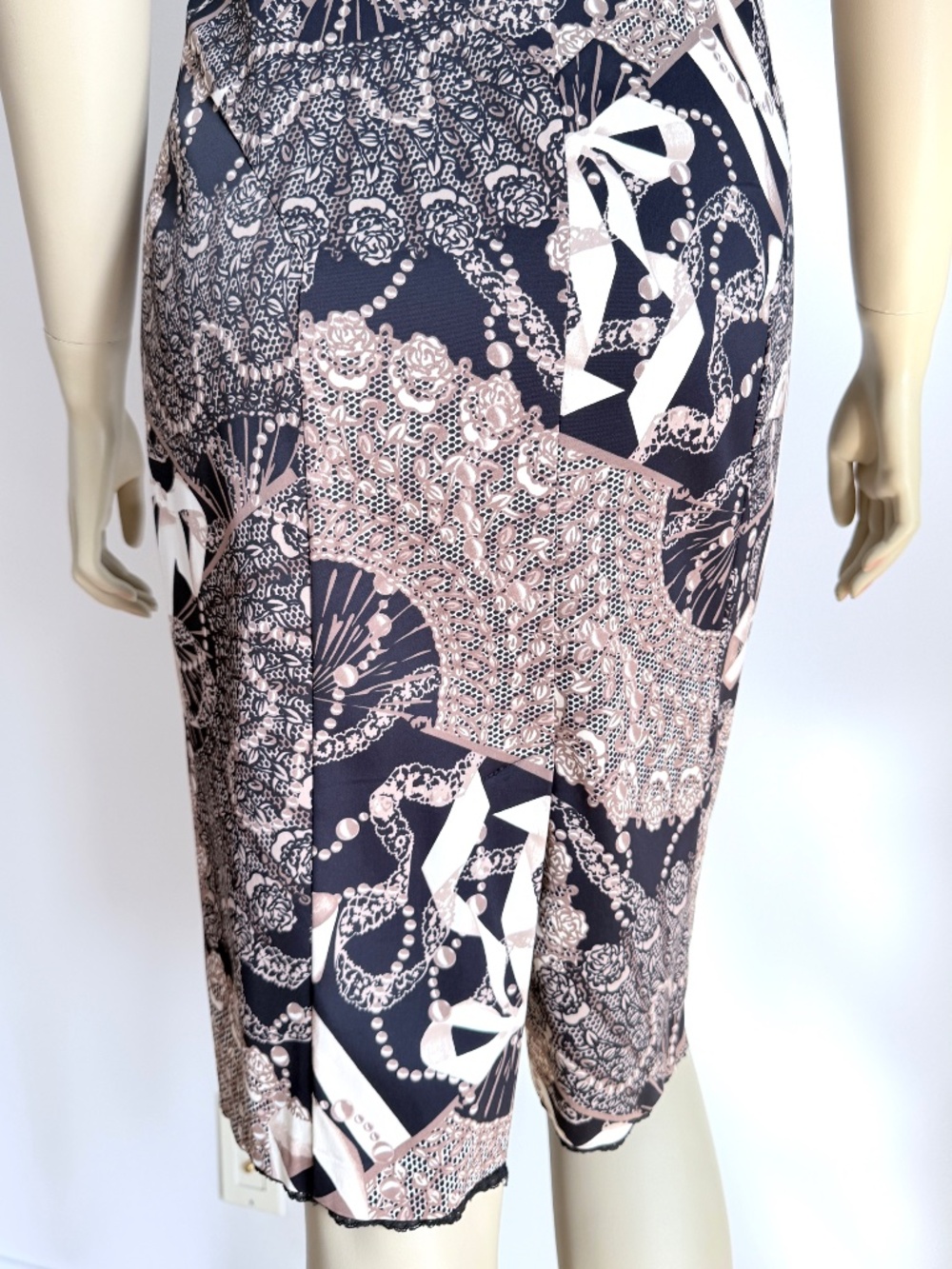 Karen Millen England dress - Picture 11 of 14